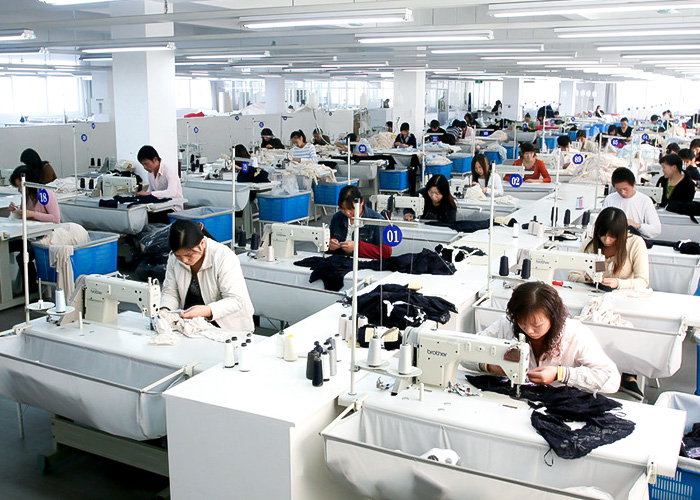 Custom sportswear manufacturing and OEM/ODM production service