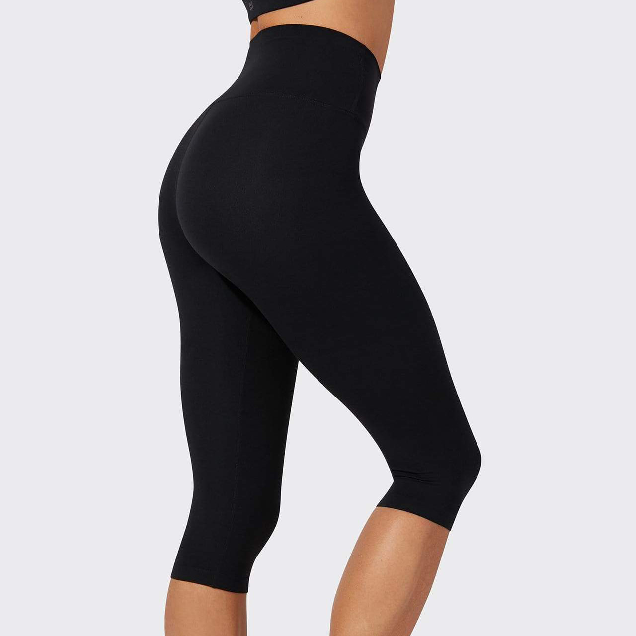 Private Label Wholesale High Waisted Capri Workout Leggings for Women-Aktik