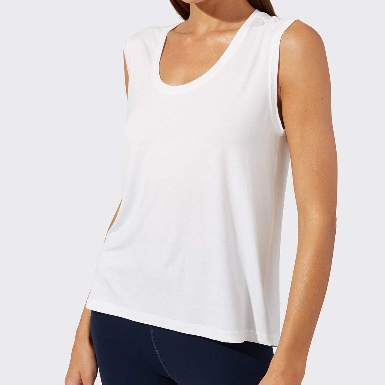 Custom Loose Fitting Crew Neck Rayon Sleeveless Tank Tops for Women-Aktik
