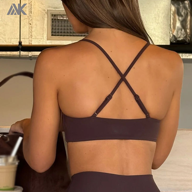 Custom Women's Sports Set Features Adjustable Spaghetti Straps Activewear Set With A Ruched Center Front-Aktik