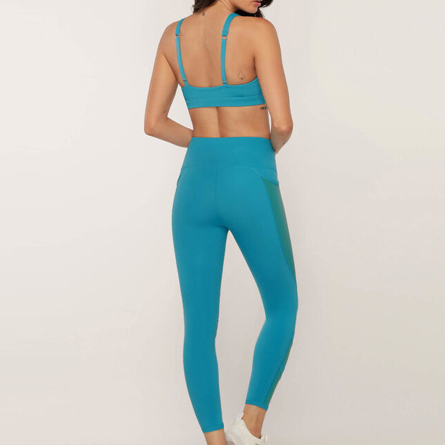 Custom Womens Workout Sets Wholesale Workout Clothes with Mesh Pockets-Aktik
